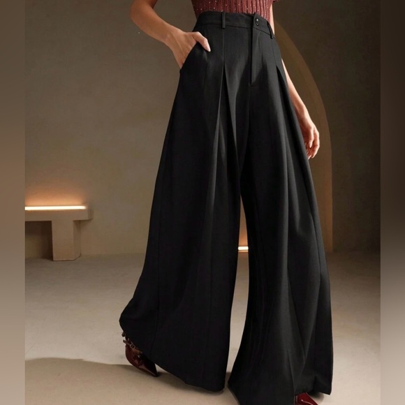 Pleated Wide Leg Black Trousers - Picture 8 of 8